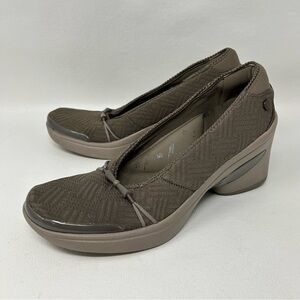 BZEES Shoes Women’s 7M Brown Electric Slip-On Closed Toe Comfort Chunky Heel